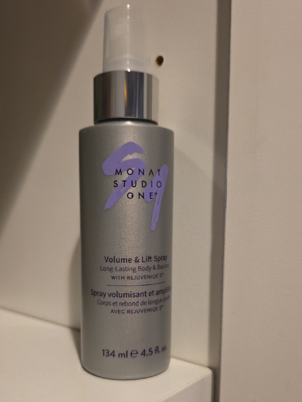 New Studio One Volume & Lift Spray - Silver (134 ml)